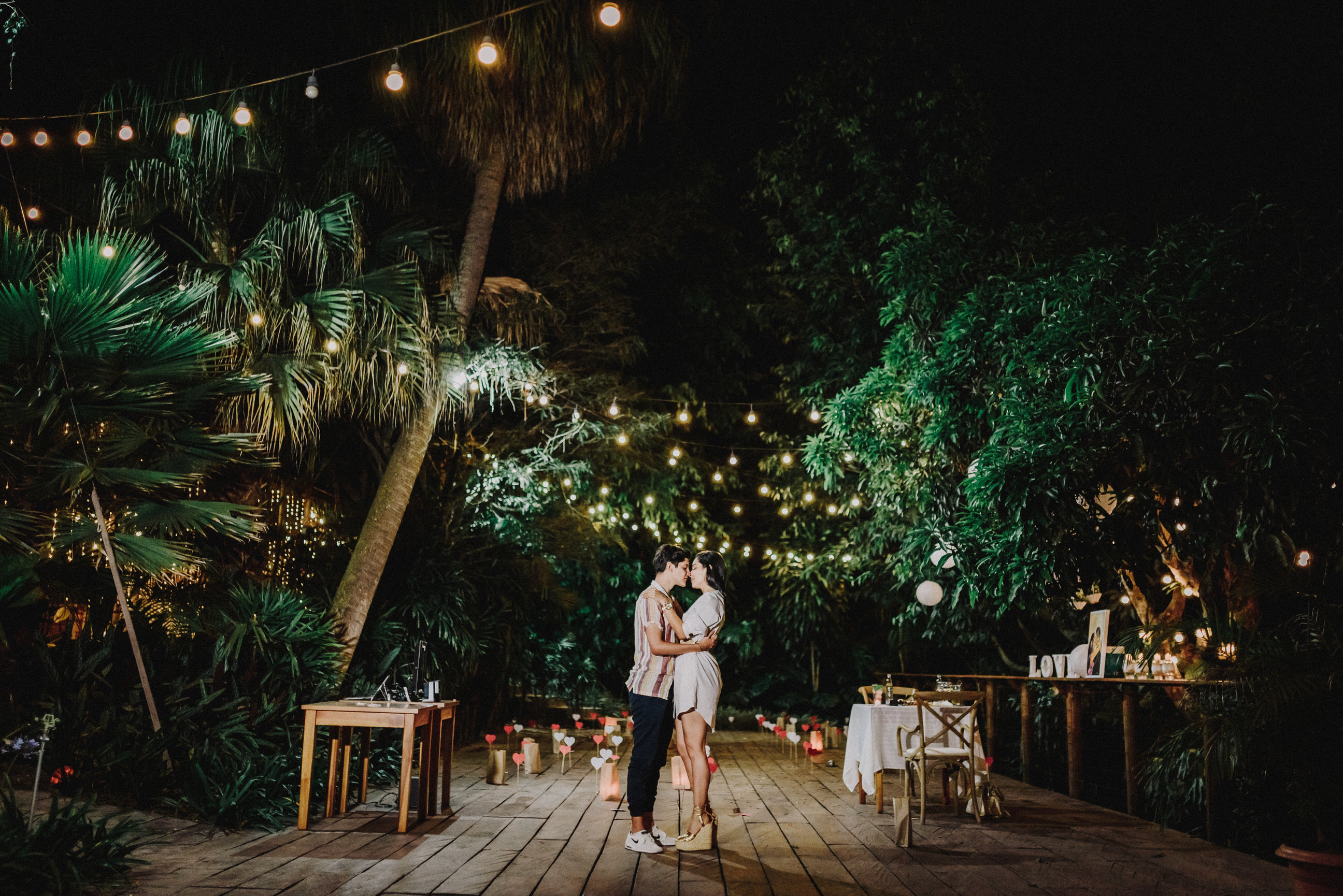 Restaurante-Chuscalito-mejores-fotografos-de-bodas-adventistas-Medellin-Colombia-Pedida-de-Mano-Lucia-y-Cristian